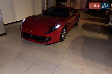 Купе Ferrari 812 Superfast 2020 в 