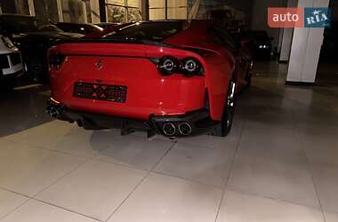 Купе Ferrari 812 Superfast 2020 в 