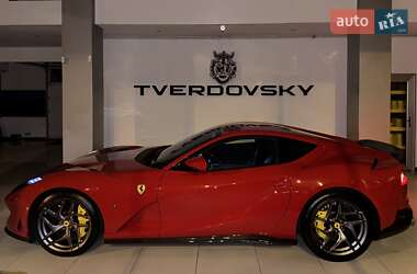Купе Ferrari 812 Superfast 2020 в 