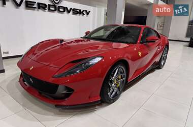 Купе Ferrari 812 Superfast 2020 в 