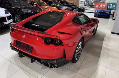 Купе Ferrari 812 Superfast 2020 в 