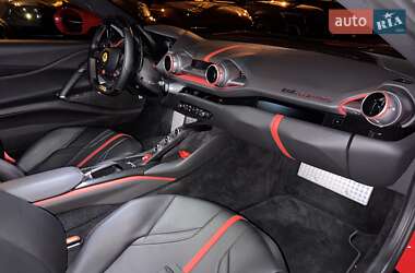 Купе Ferrari 812 Superfast 2020 в 