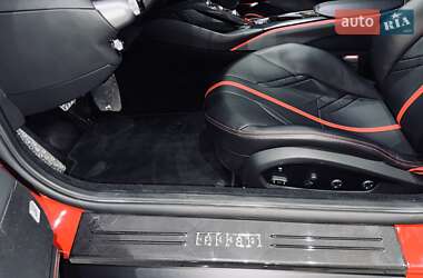 Купе Ferrari 812 Superfast 2020 в 