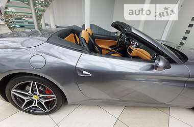 Кабриолет Ferrari California 2015 в 