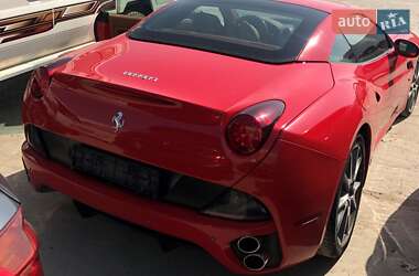 Кабріолет Ferrari California 2010 в 