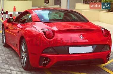 Кабріолет Ferrari California 2010 в 