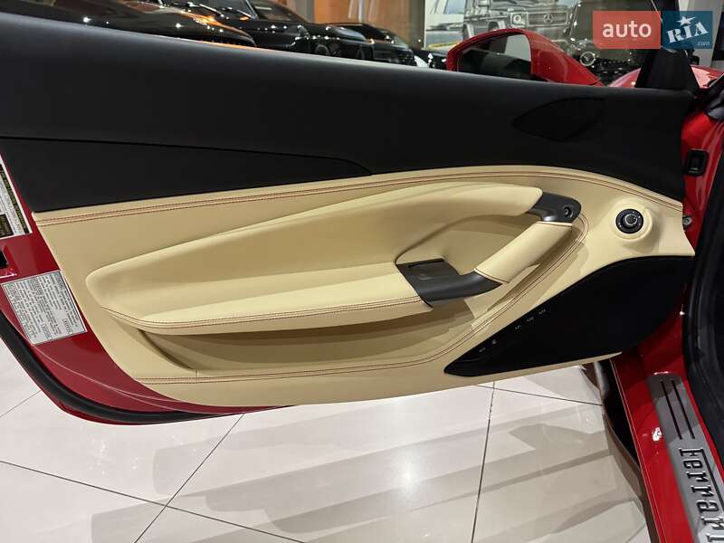 Позашляховик / Кросовер Ferrari F8 2021 в Одесі