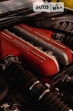 Хетчбек Ferrari FF 2013 в 
