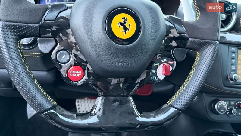 Купе Ferrari FF 2013 в Киеве
