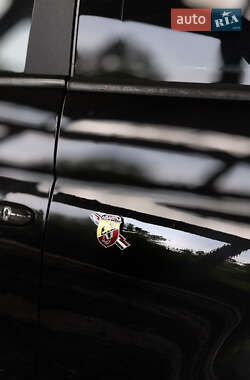 Хэтчбек Fiat-Abarth 500 2012 в 