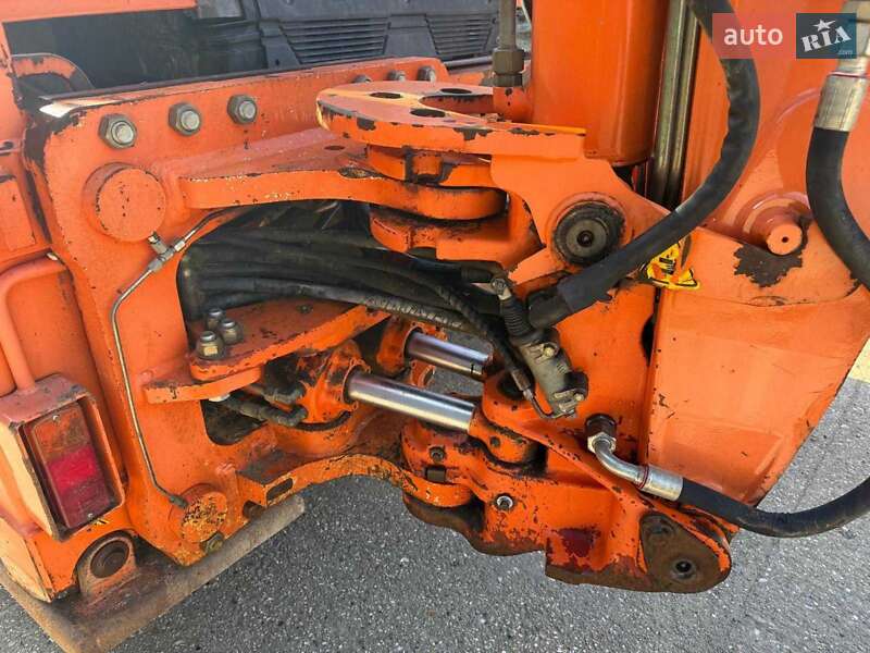 Экскаватор погрузчик FIAT-Kobelco FB 2004 в Бучаче