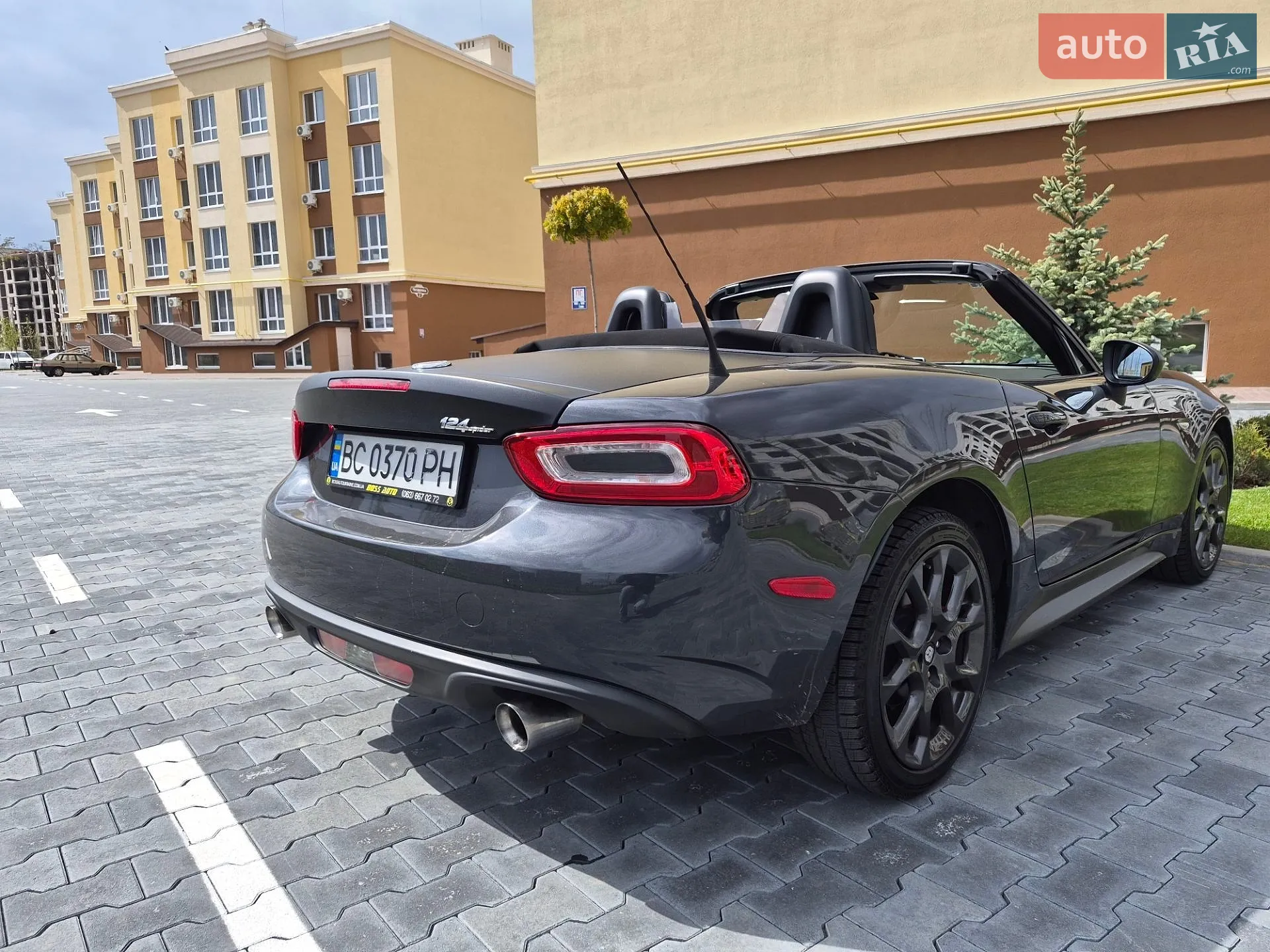2016 Fiat 124 Spider - мініатюра 16