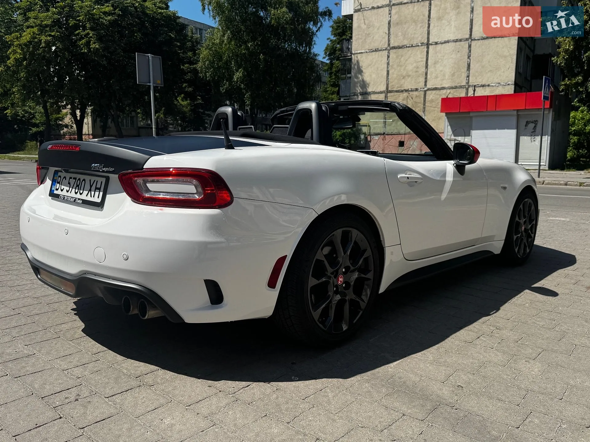 2017 Fiat 124 Spider - мініатюра 53