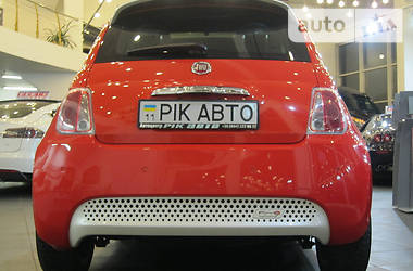 Хэтчбек Fiat 500 2013 в 