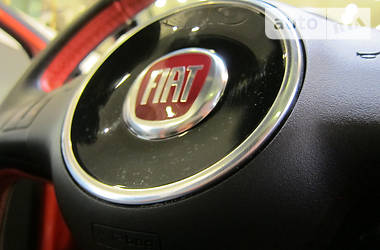Хэтчбек Fiat 500 2013 в 