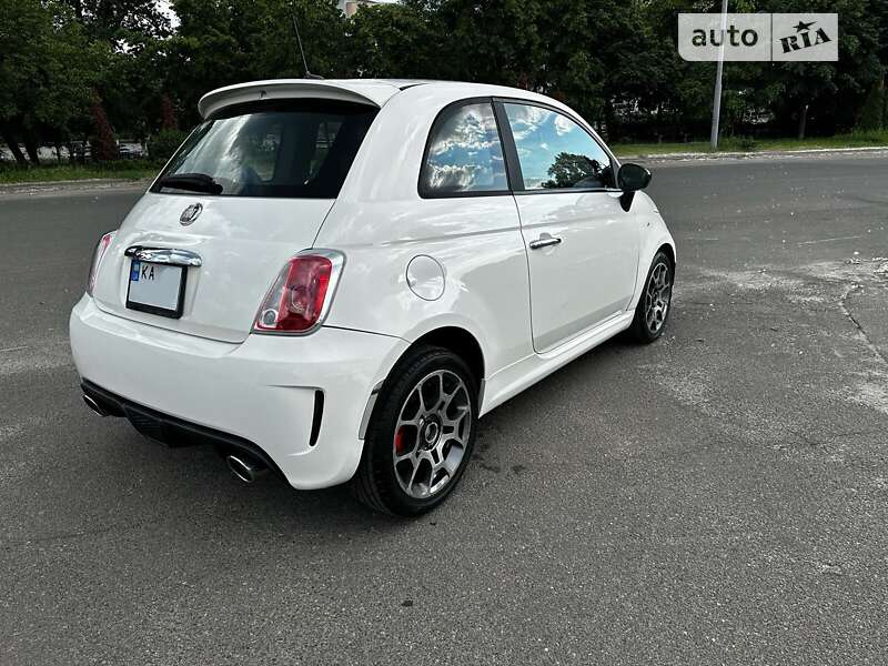 Хэтчбек Fiat 500 2012 в Киеве
