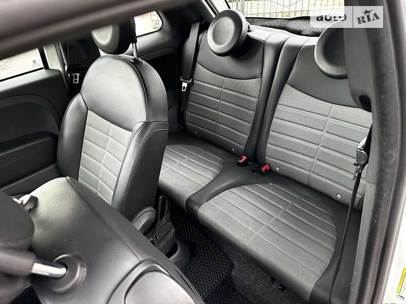 Хэтчбек Fiat 500 2012 в Киеве