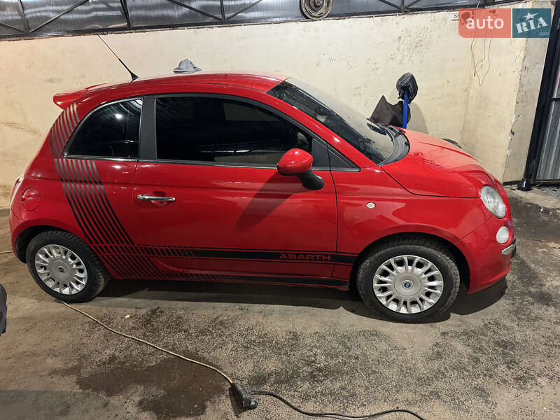Хэтчбек Fiat 500 2011 в Казатине
