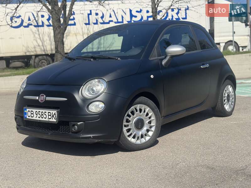 Хэтчбек Fiat 500 2011 в 