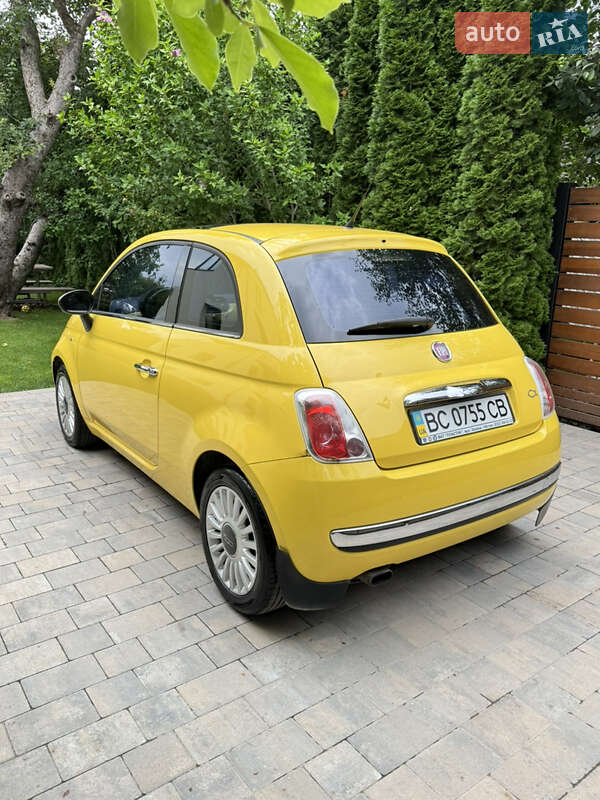 Хэтчбек Fiat 500 2009 в Львове