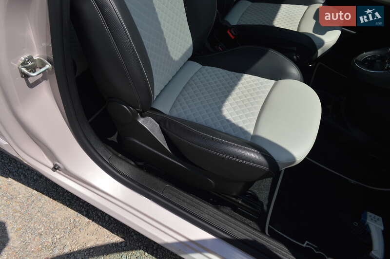 Хэтчбек Fiat 500 2021 в Кропивницком