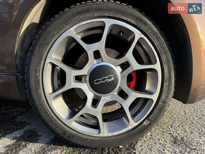 Хэтчбек Fiat 500 2015 в Львове