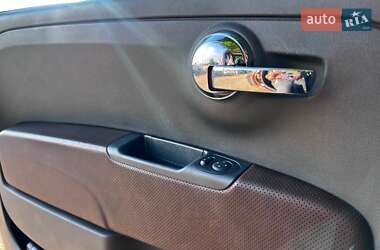 Хэтчбек Fiat 500 2012 в 