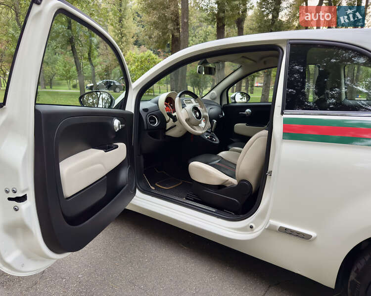 Хэтчбек Fiat 500 2012 в Киеве