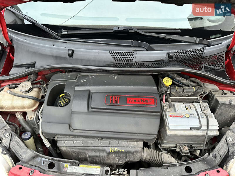 Хэтчбек Fiat 500 2011 в Львове