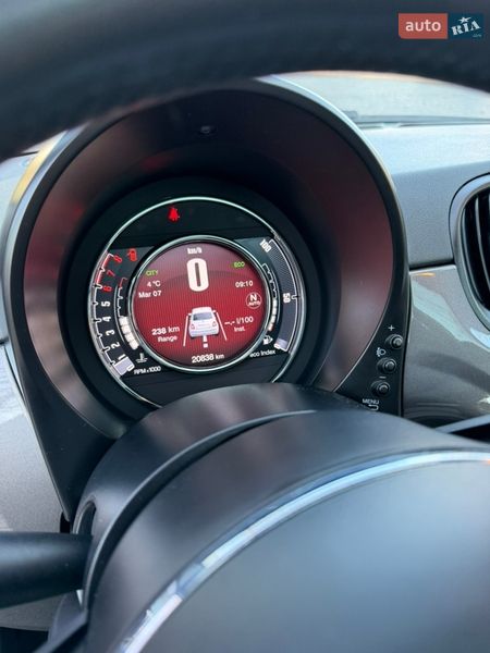 Хэтчбек Fiat 500 2022 в Ужгороде