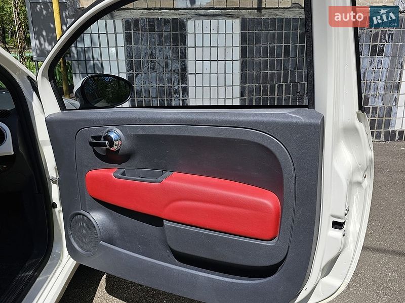 Хэтчбек Fiat 500 2012 в Киеве