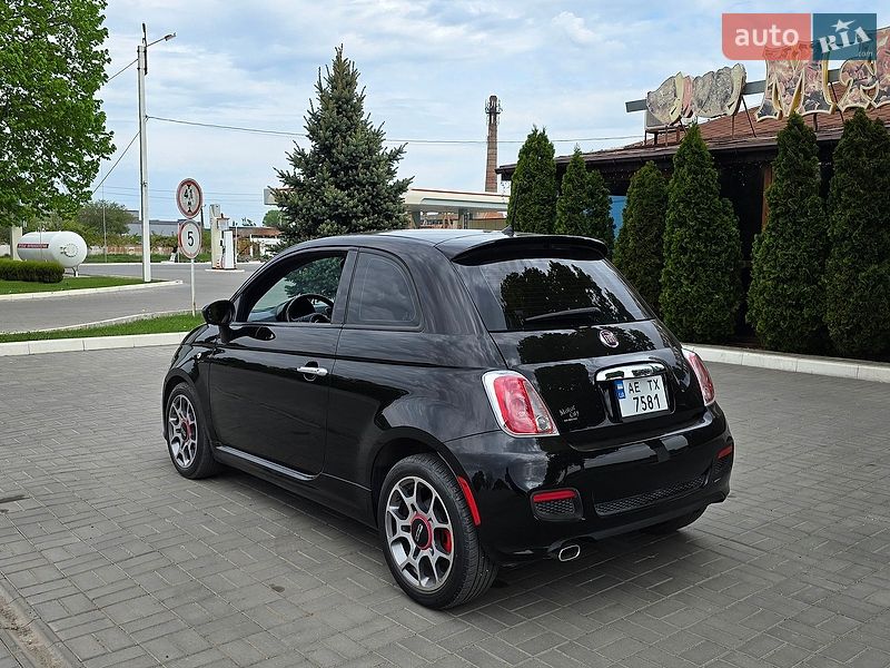Хэтчбек Fiat 500 2015 в Магдалиновке