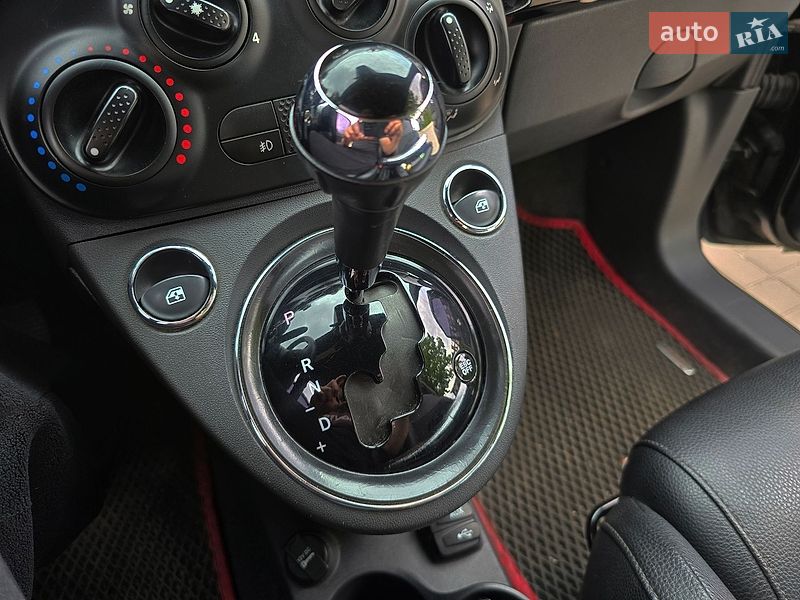 Хэтчбек Fiat 500 2015 в Магдалиновке