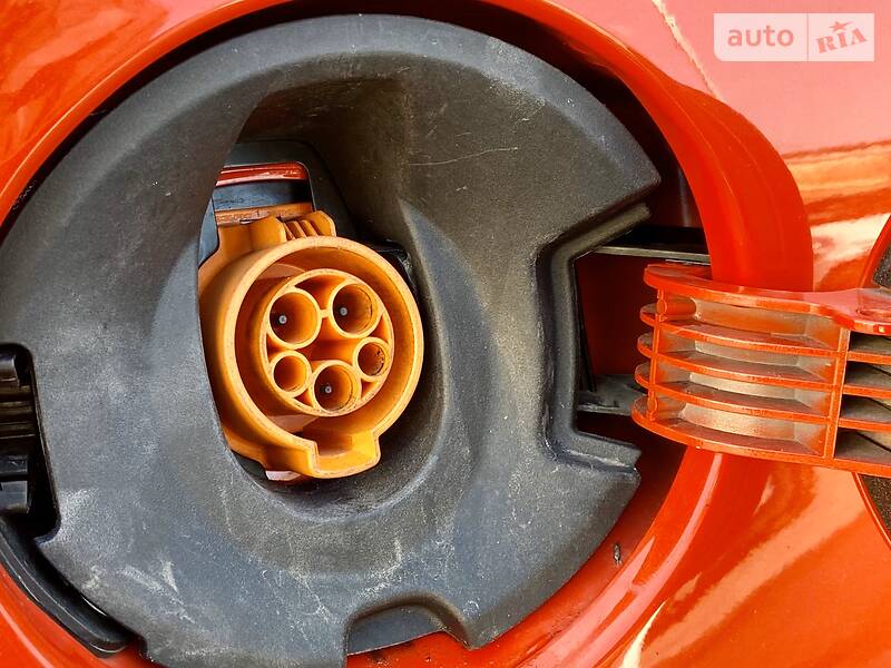 Хетчбек Fiat 500e 2015 в Києві