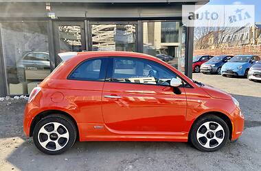 Хетчбек Fiat 500e 2015 в 