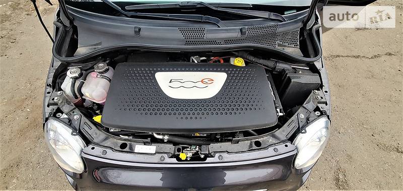 Хетчбек Fiat 500e 2016 в Києві