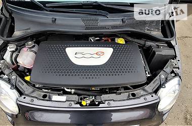 Хэтчбек Fiat 500e 2016 в 