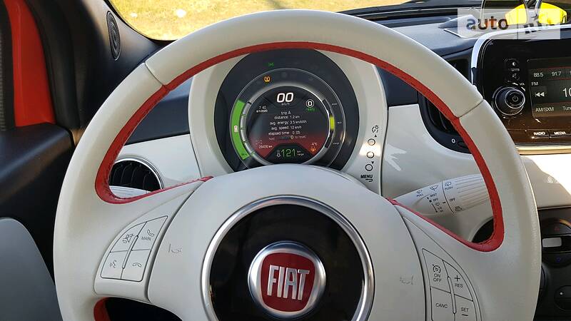 Хетчбек Fiat 500e 2016 в Миколаєві
