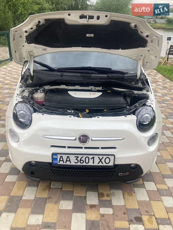 Хэтчбек Fiat 500e 2016 в Киеве