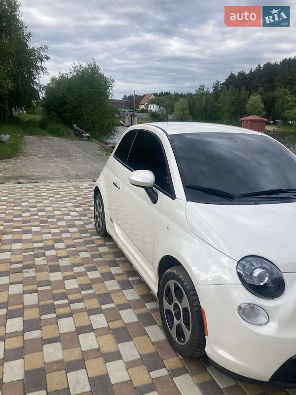 Хэтчбек Fiat 500e 2016 в Киеве
