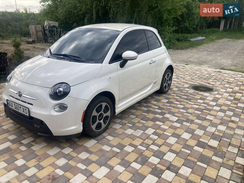 Хэтчбек Fiat 500e 2016 в Киеве