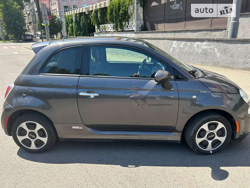 Хэтчбек Fiat 500e 2014 в Киеве