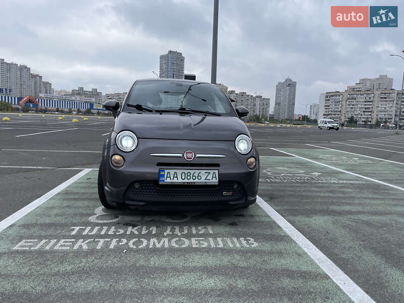 Хэтчбек Fiat 500e 2017 в Киеве