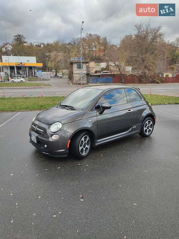 Хетчбек Fiat 500e 2015 в Києві