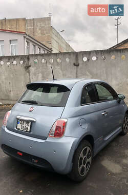 Хетчбек Fiat 500e 2015 в 