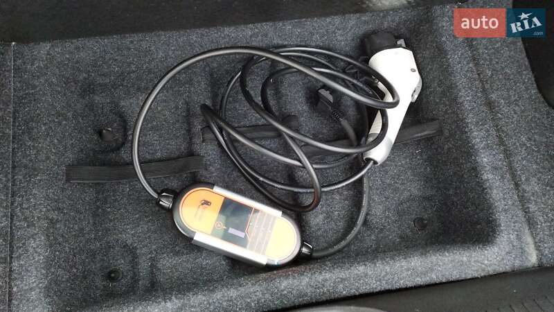 Хэтчбек Fiat 500e 2016 в Львове