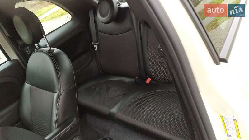 Хэтчбек Fiat 500e 2016 в Львове