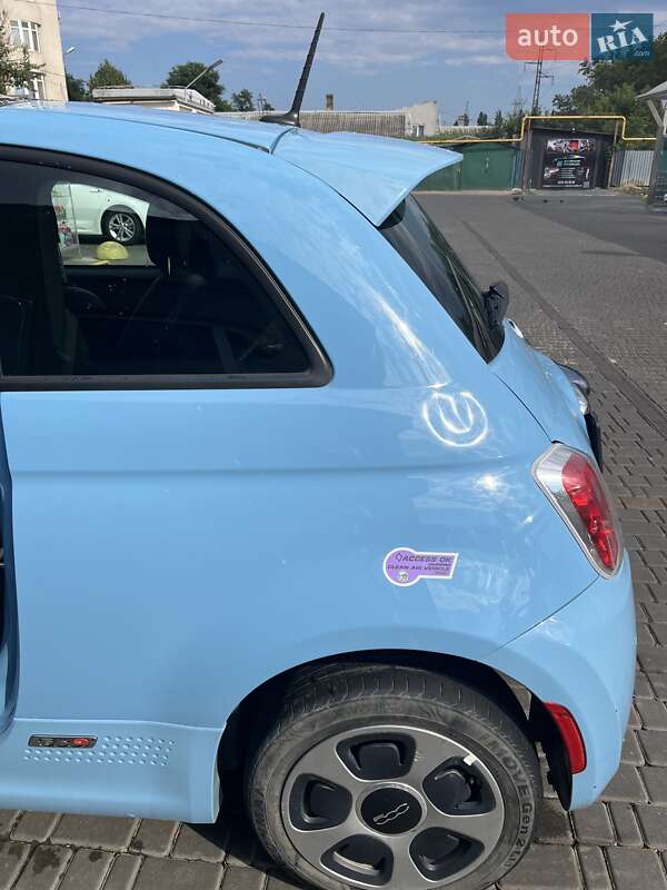 Хэтчбек Fiat 500e 2015 в Одессе