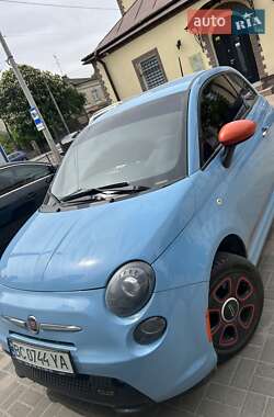 Хэтчбек Fiat 500e 2015 в Львове