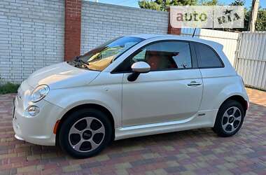 Хэтчбек Fiat 500e 2013 в Киеве